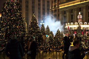 Сколько продлятся новогодние праздники в 2027 году?