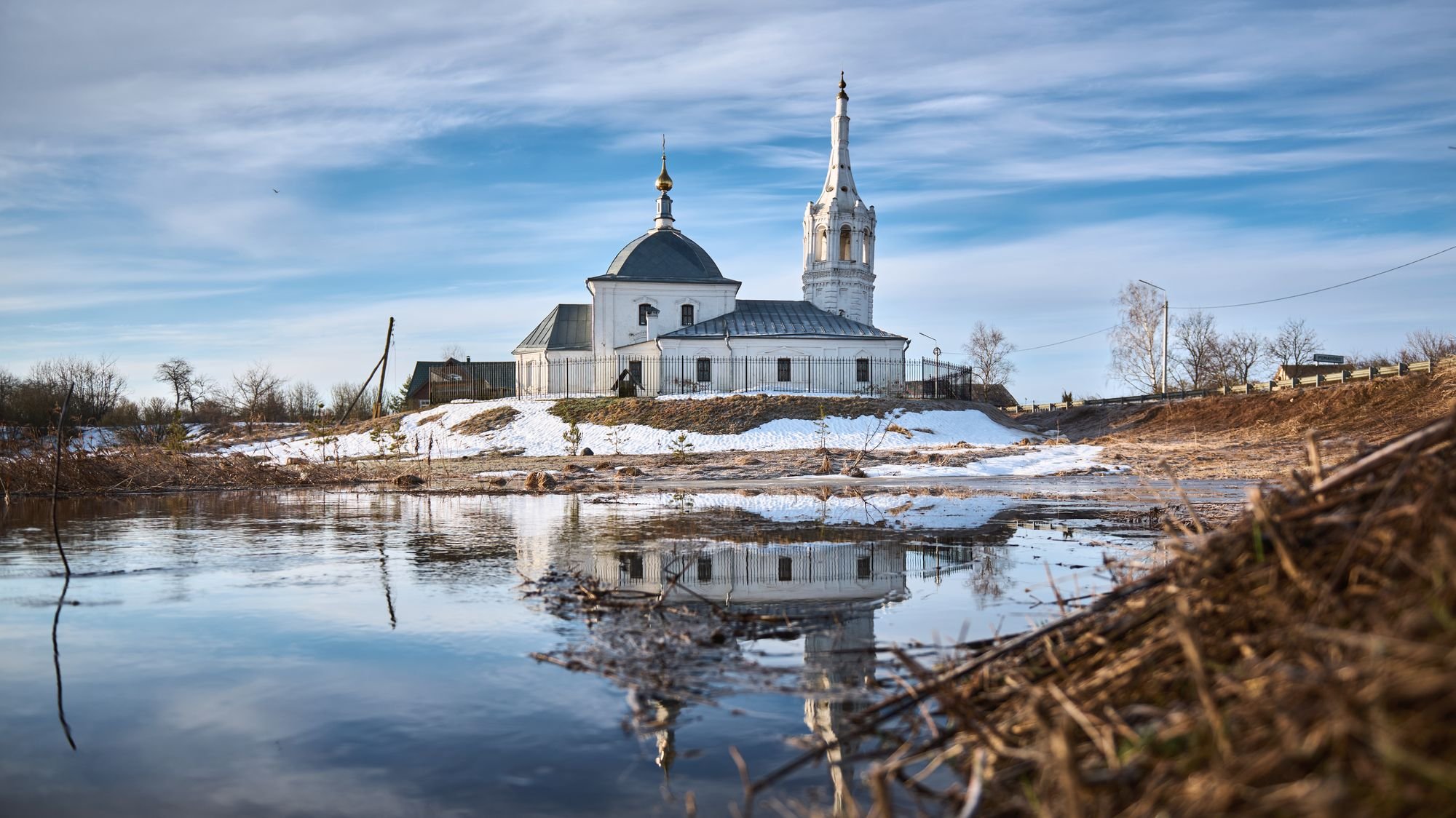 Деревенская церковь