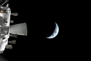 Лунная миссия «Артемида-2» возвращается домой: фото