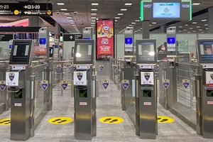 Турист разозлился на автоматические ворота в аэропорту и был арестован