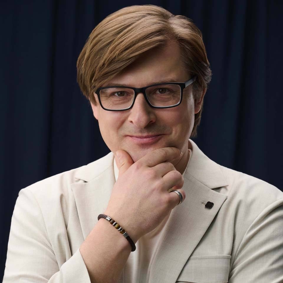 Антон Иванов
