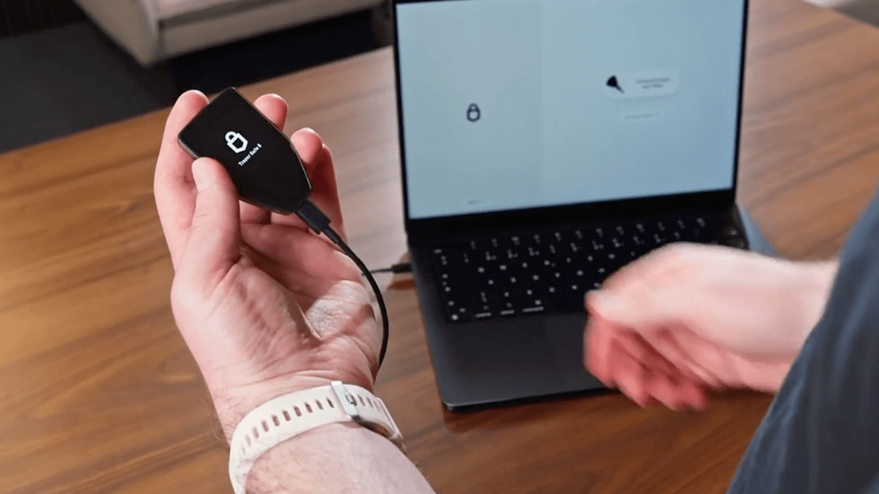 Trezor Users Can Connect to Uniswap, Aave, Opensea via Trezor Suite post image