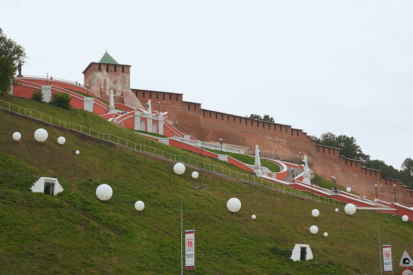 Стрелка в Нижнем Новгороде в 1990 году фото