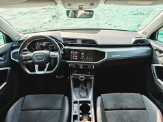 奥迪Q3 2022款 40 TFSI RS套件燃速型