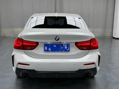 宝马1系 2021款 改款 120i M运动曜夜版