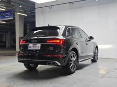 奥迪Q5L 2022款 40T 豪华动感型