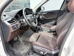 宝马X1 2022款 sDrive20Li 尊享型