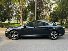 迈腾 2023款 200万辆纪念版 330TSI DSG豪华型