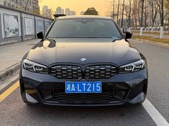 宝马3系 2023款 325i M运动曜夜套装