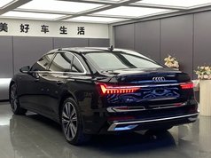 奥迪A6L 2025款 45 TFSI quattro 臻选动感型