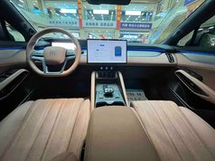 宋L EV 2025款 智驾版 662km 激光雷达卓越型