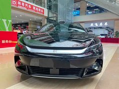 汉 2025款 EV 智驾版 701KM激光雷达旗舰型