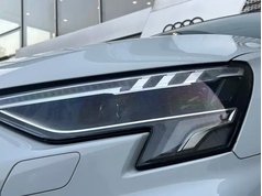 奥迪A3 2024款 A3L Limousine 35 TFSI 时尚运动型