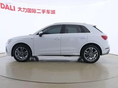 奥迪Q3 2023款 改款 40 TFSI 时尚动感型