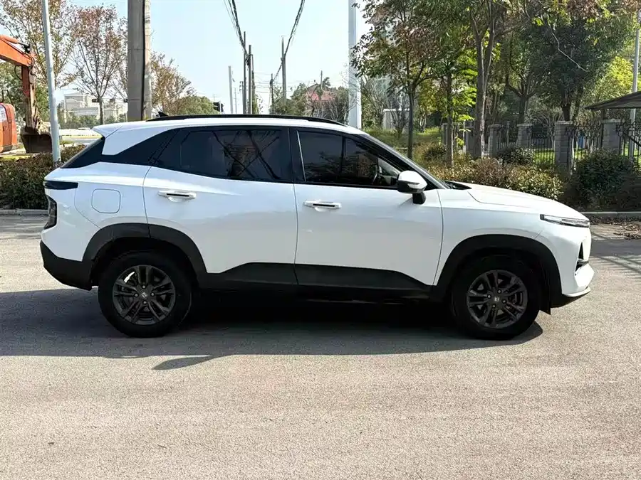 Baojun RS-3, 2021 — фото 4