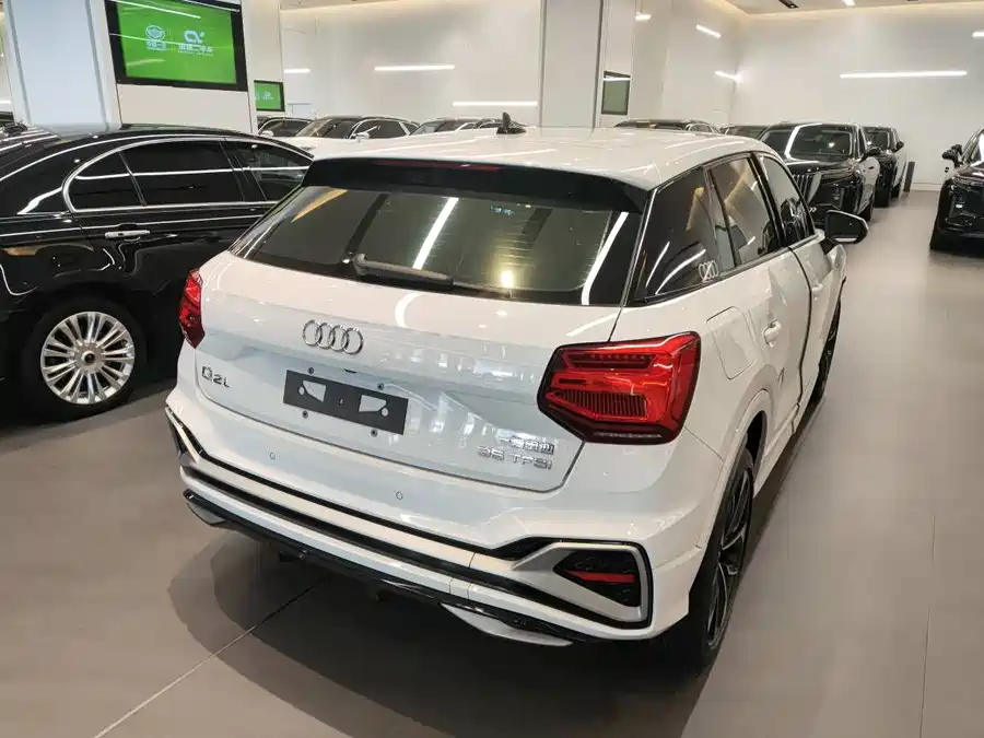 Audi Q2L, 2022 — фото 4