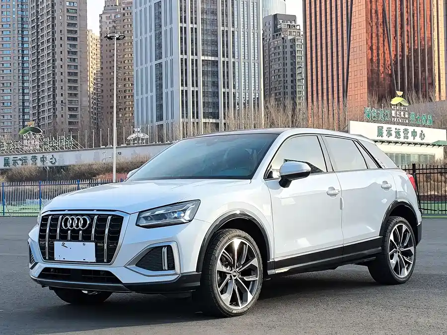 Audi Q2L, 2022 — фото 2