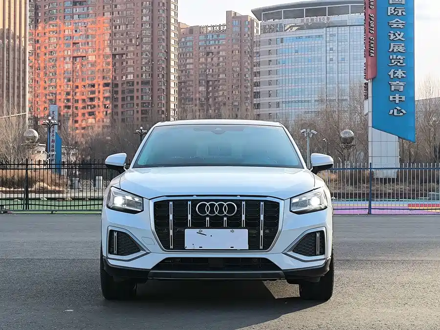 Audi Q2L, 2022 — фото 3