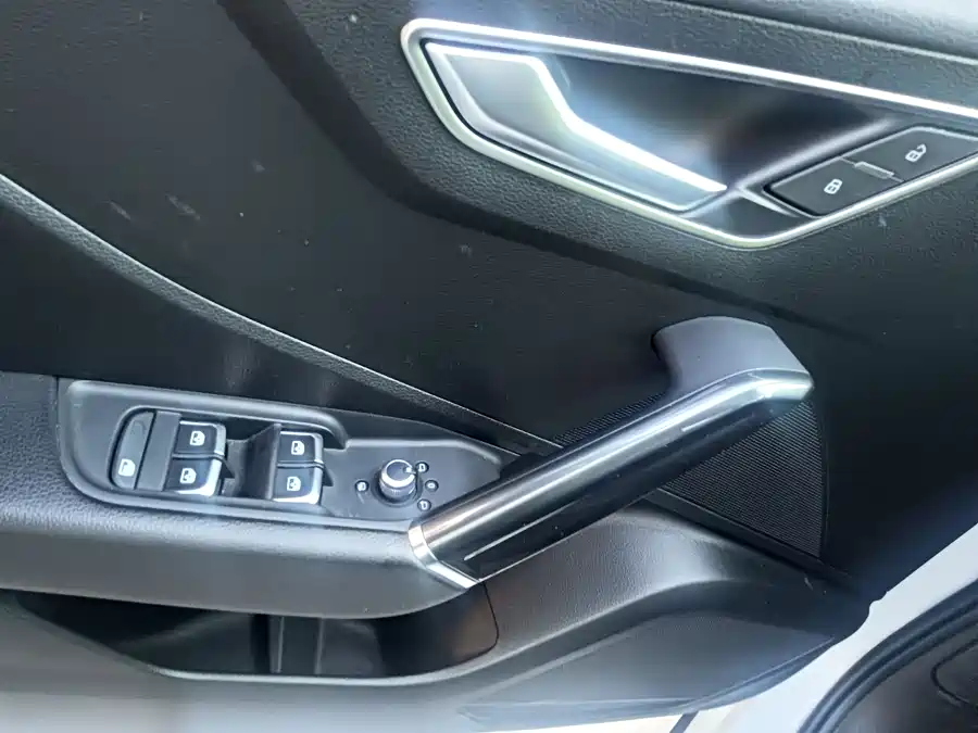 Audi Q2L, 2021 — фото 5