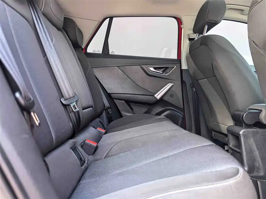 Audi Q2L, 2021 — фото 5