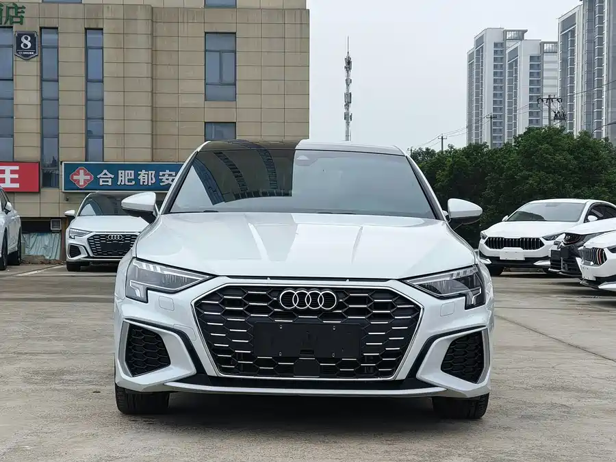 Audi A3, 2023 — фото 2