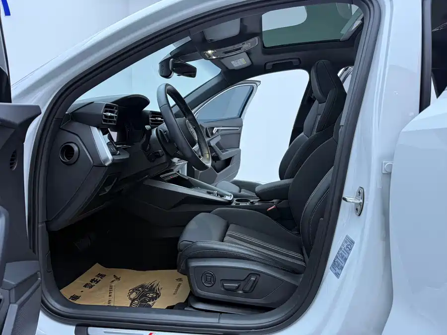 Audi A3, 2023 — фото 4