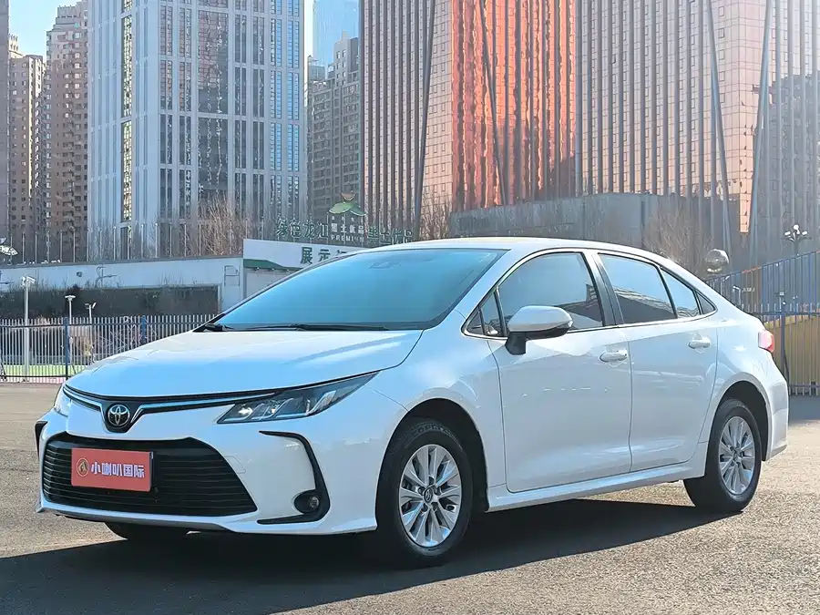 Toyota Corolla, 2022 — фото 2