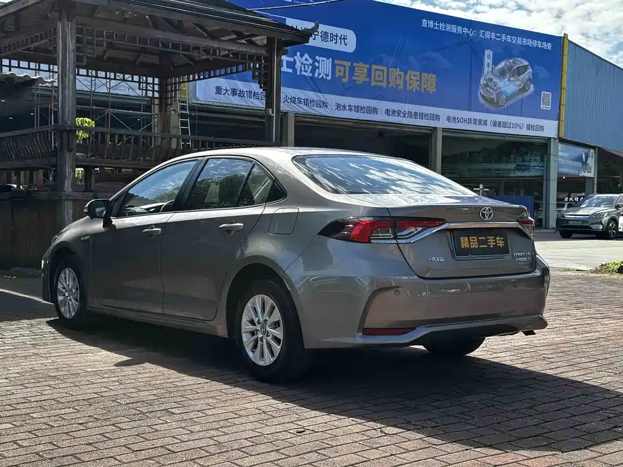 Toyota Corolla, 2021 — фото 2