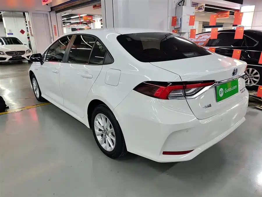 Toyota Corolla, 2023 — фото 4