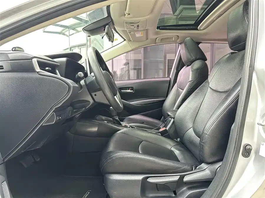 Toyota Corolla, 2021 — фото 4