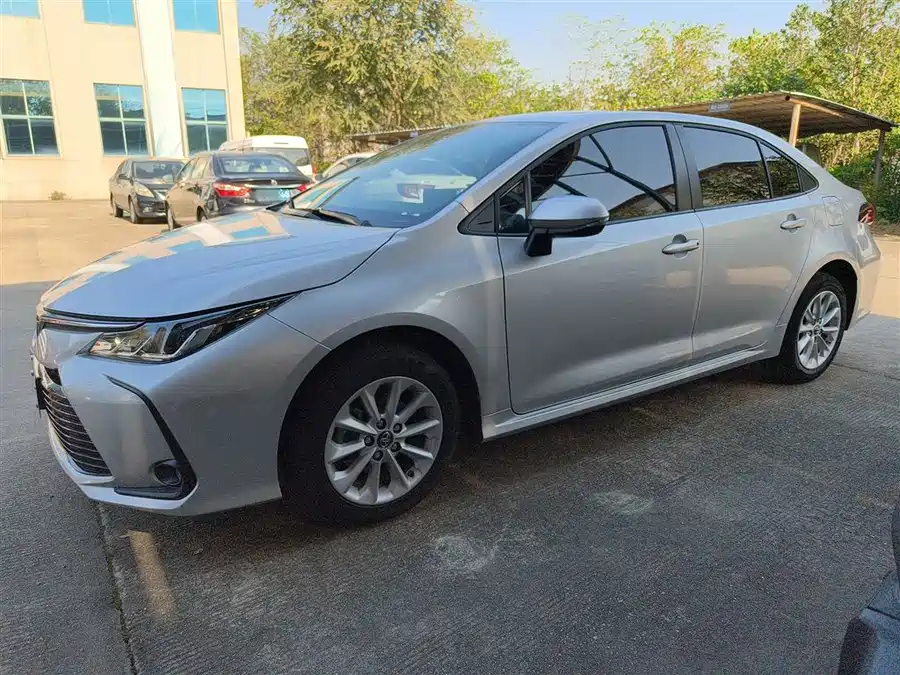 Toyota Corolla, 2022 — фото 4