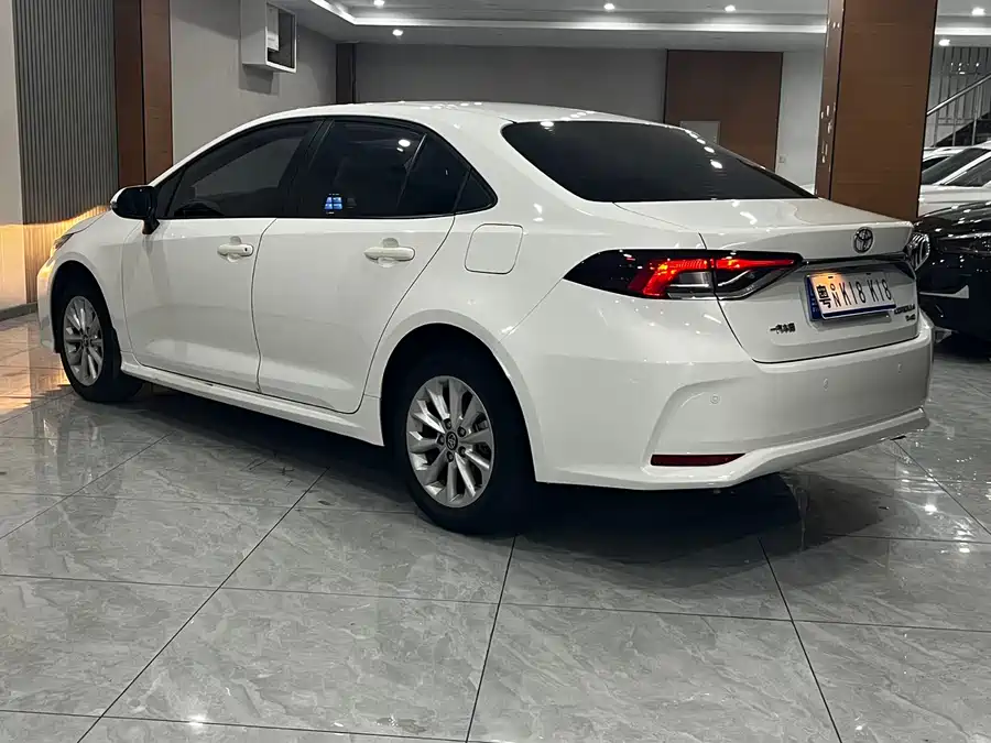 Toyota Corolla, 2022 — фото 4