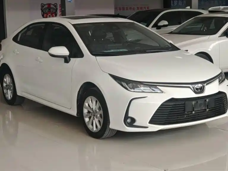 Toyota Corolla, 2022 — фото 3