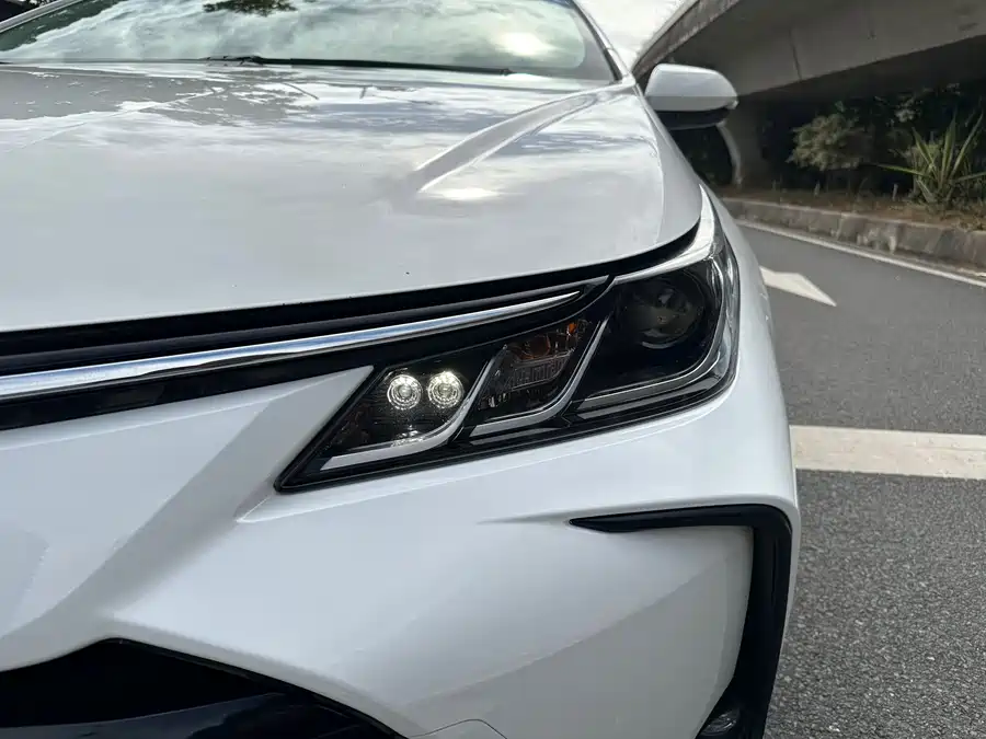 Toyota Corolla, 2022 — фото 4