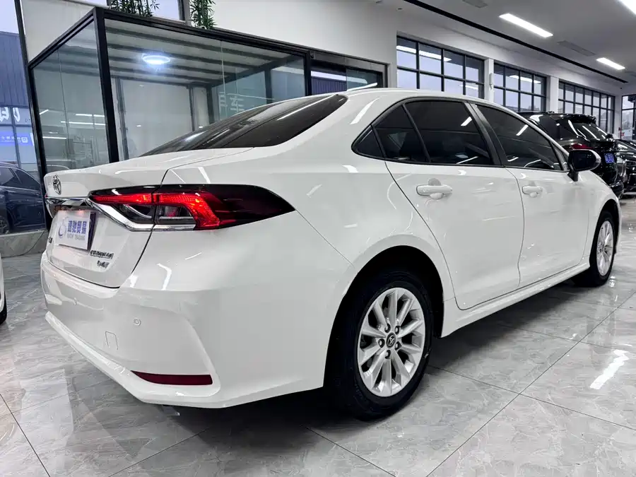 Toyota Corolla, 2021 — фото 4