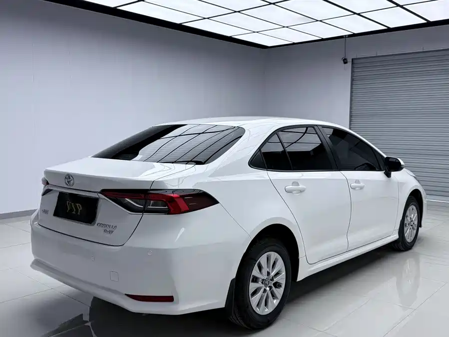 Toyota Corolla, 2022 — фото 4