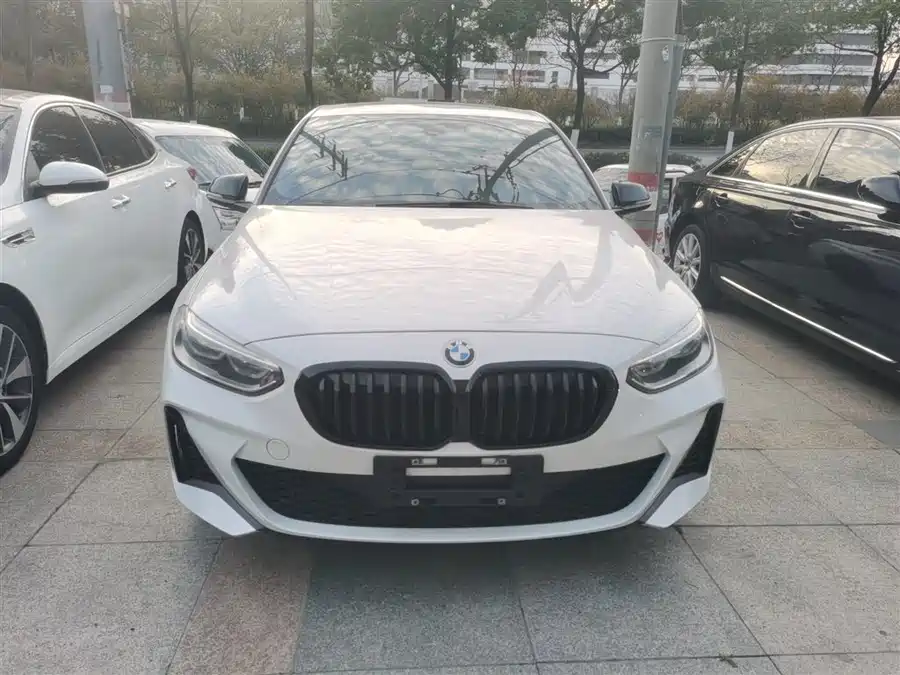 BMW 1-series, 2022 — фото 2