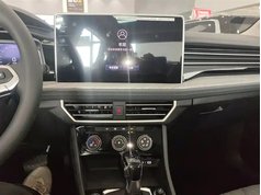 速腾 2025款 改款三 300TSI DSG超越版