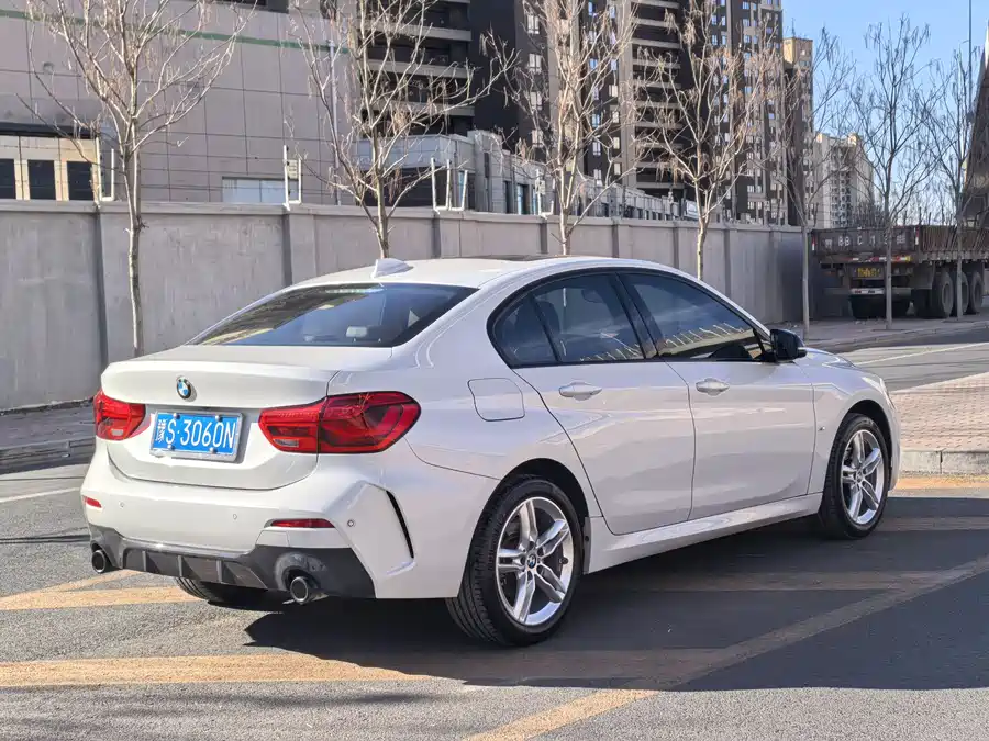 BMW 1-series, 2022 — фото 4