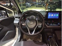 雷凌 2022款 双擎 1.8H E-CVT进取版