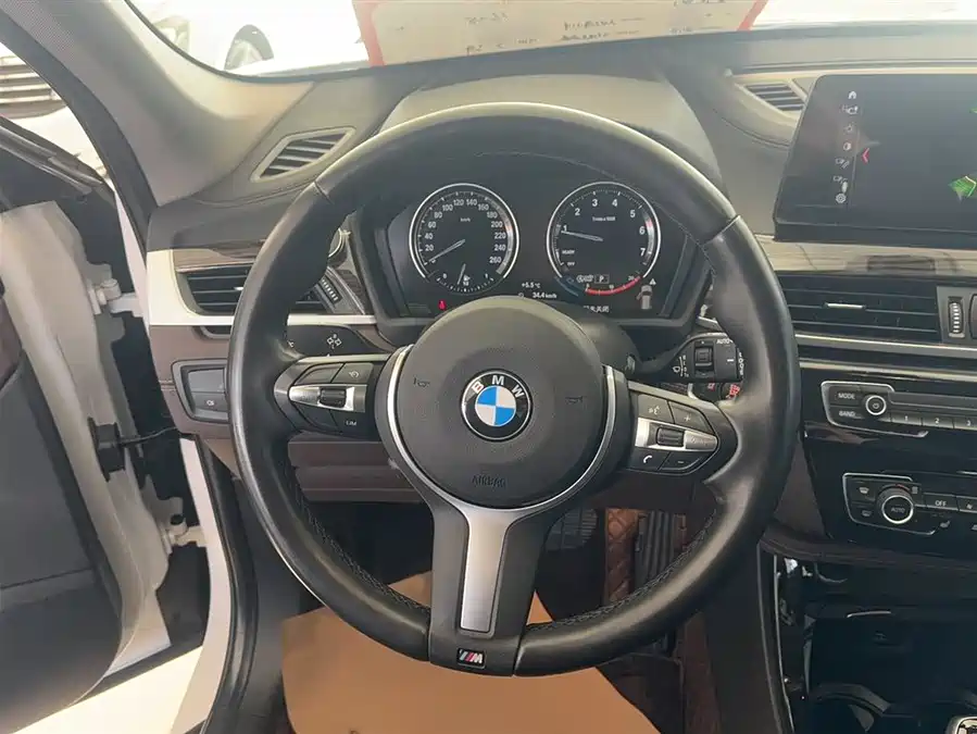 BMW X1, 2022 — фото 2