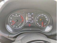 奥迪Q2L 2022款 35 TFSI 进取致雅型