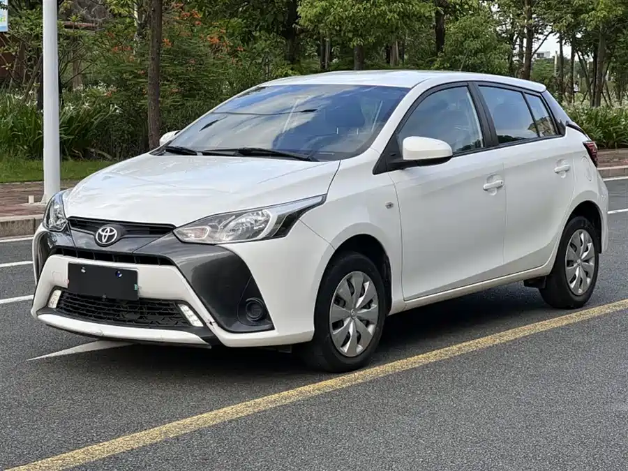 Toyota Yaris L, 2021