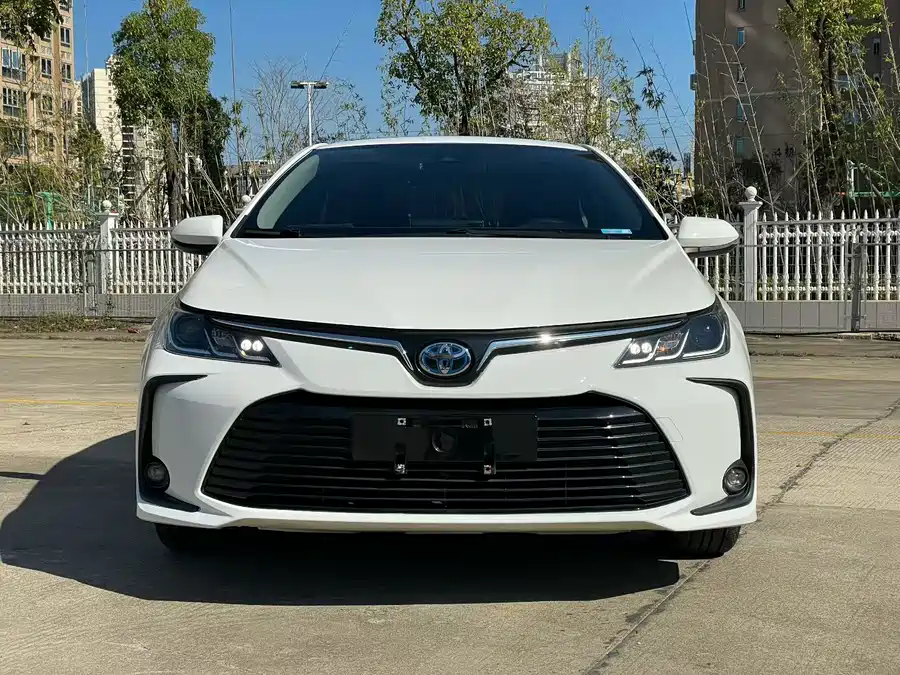 Toyota Corolla, 2022 — фото 2