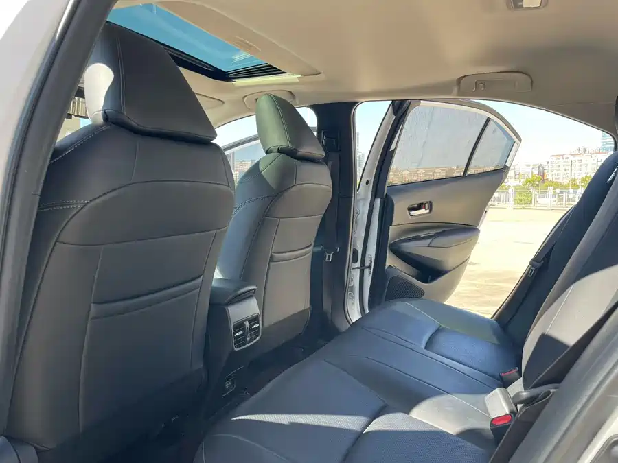 Toyota Corolla, 2022 — фото 5