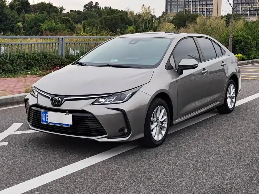 Toyota Corolla, 2022 — фото 2