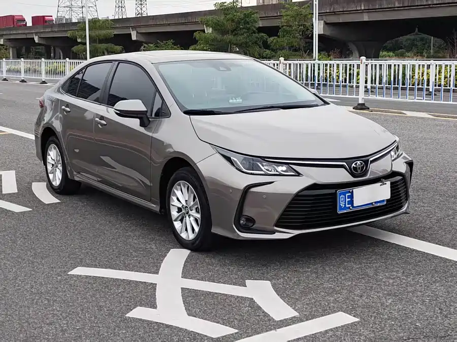 Toyota Corolla, 2022 — фото 3