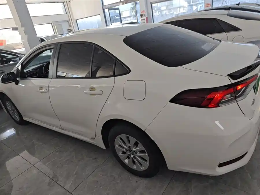 Toyota Corolla, 2022 — фото 4