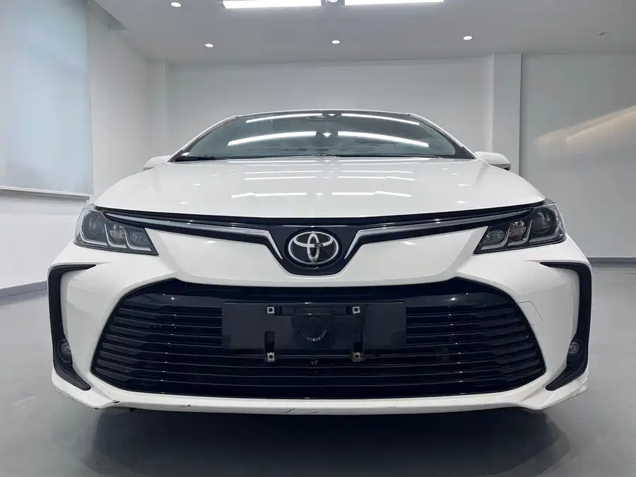 Toyota Corolla, 2022 — фото 2