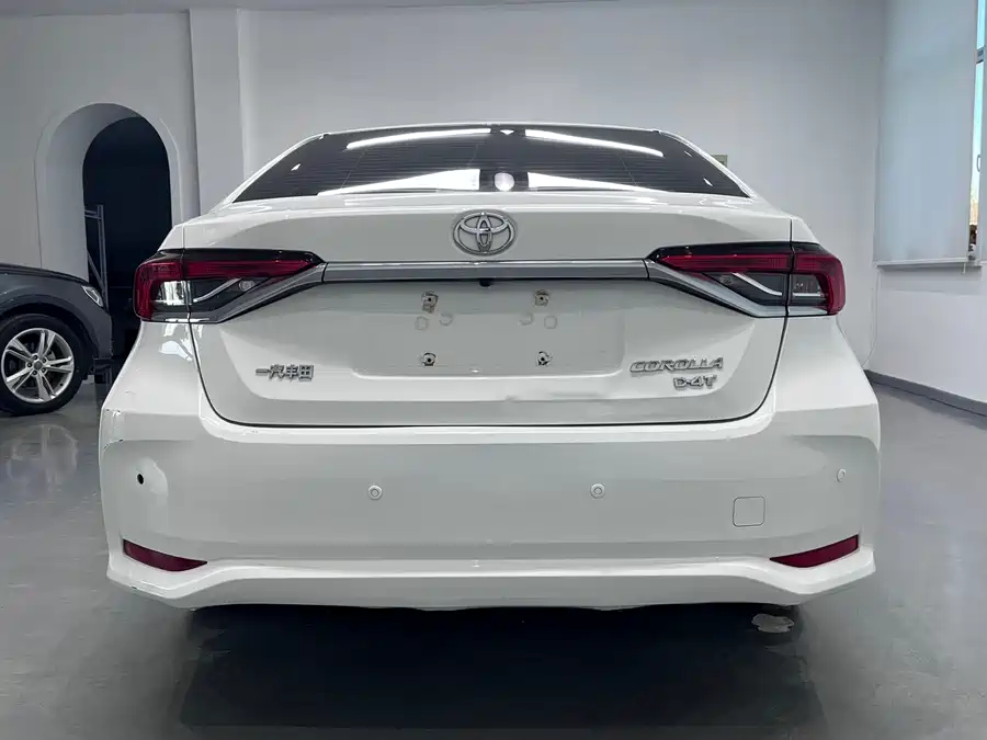 Toyota Corolla, 2022 — фото 5